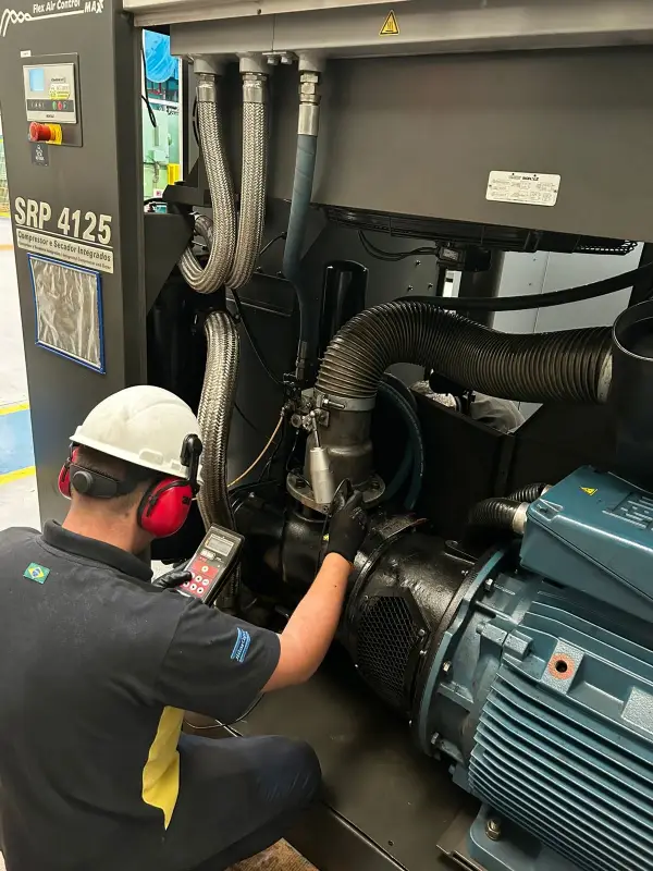 Imagem ilustrativa de Análise de vibração em compressores parafuso