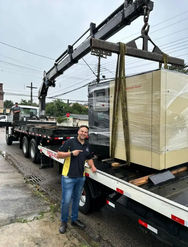 Imagem ilustrativa de Compressor de ar parafuso industrial