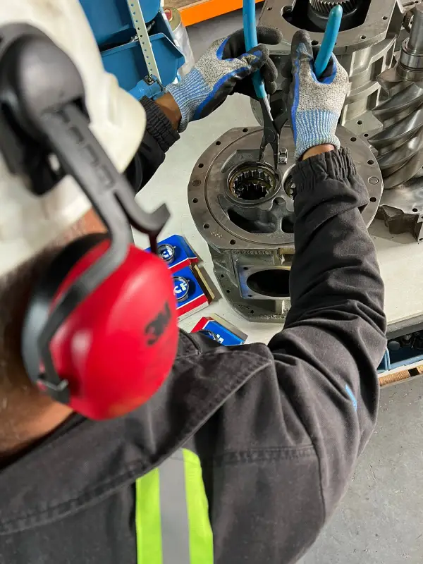 Imagem ilustrativa de Manutenção de compressor de ar comprimido