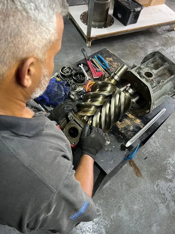 Imagem ilustrativa de Manutenção compressor de ar industrial