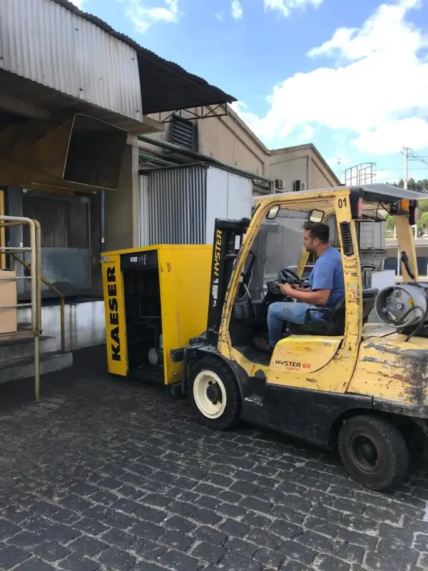 Imagem ilustrativa de Revisão de compressores